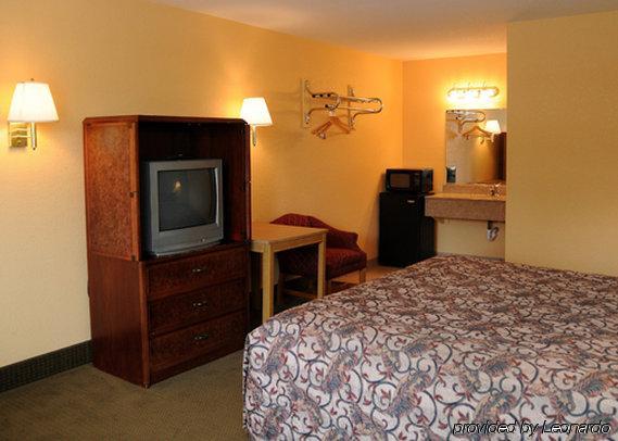 Budget Lodge Churchland Chesapeake Room photo